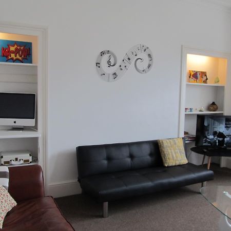 פלימות' The Beatnik, Victorian Townhouse Apartment With Parking מראה חיצוני תמונה