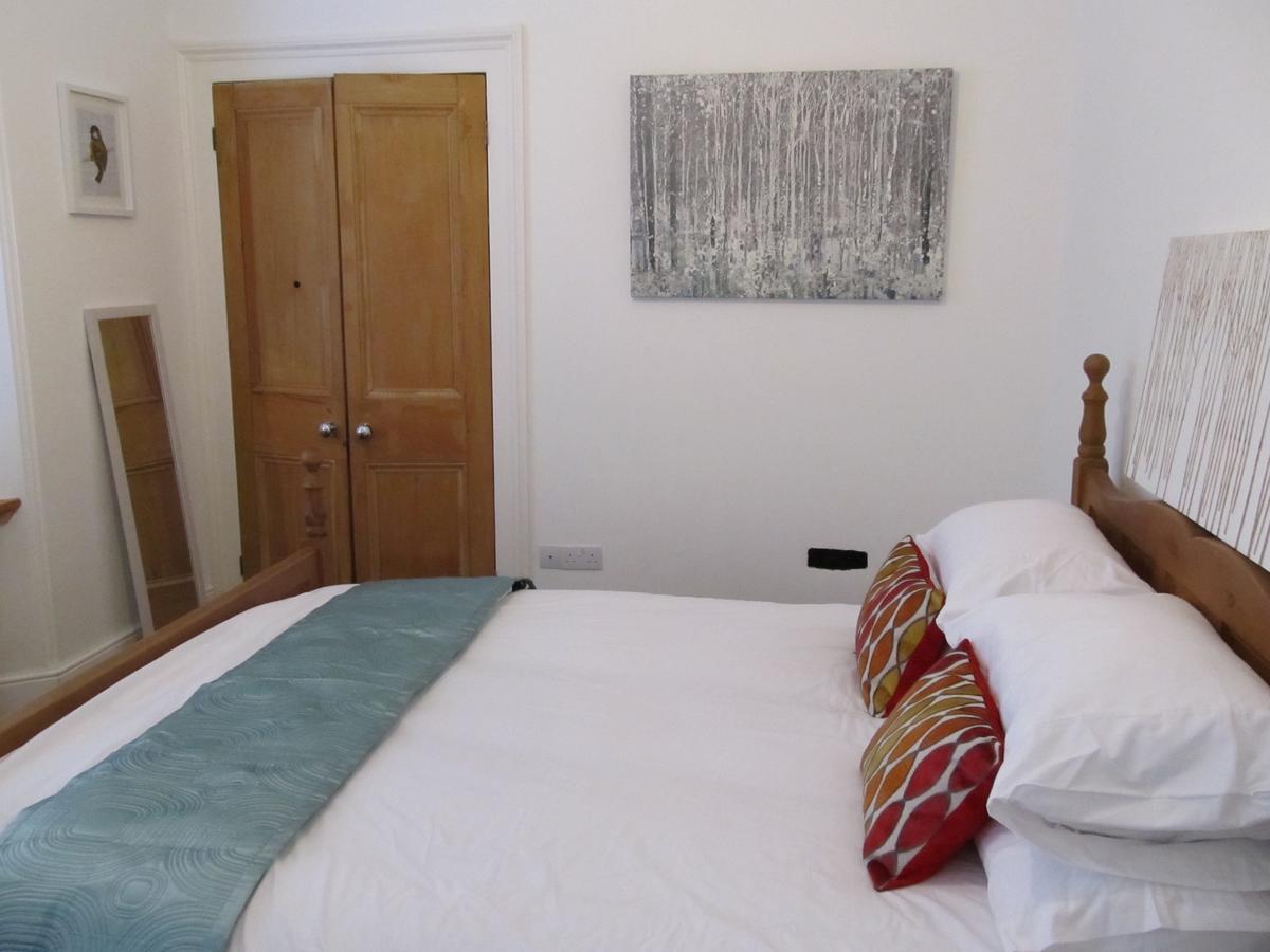 פלימות' The Beatnik, Victorian Townhouse Apartment With Parking מראה חיצוני תמונה